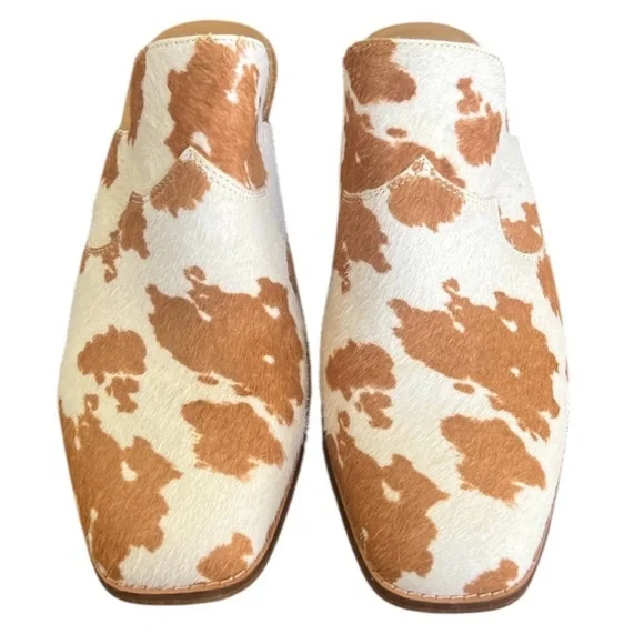 Crown Vintage Cow ๐ Girl Women's Mules - Tan - Picture 4 of 6